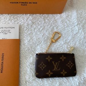 ❌ Louis Vuitton Monogram Cles Key Pouch